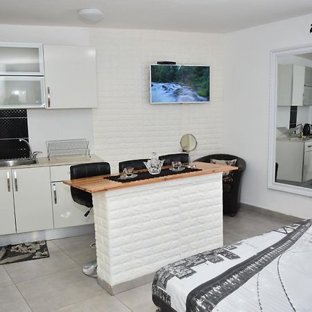 Sweet Dreams Apartment ทิเบเรียส ภายนอก รูปภาพ