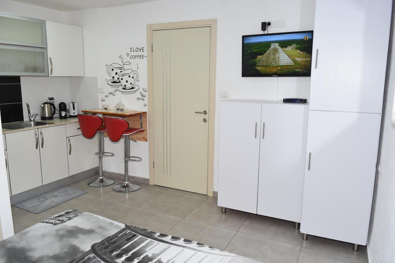 Sweet Dreams Apartment ทิเบเรียส ภายนอก รูปภาพ