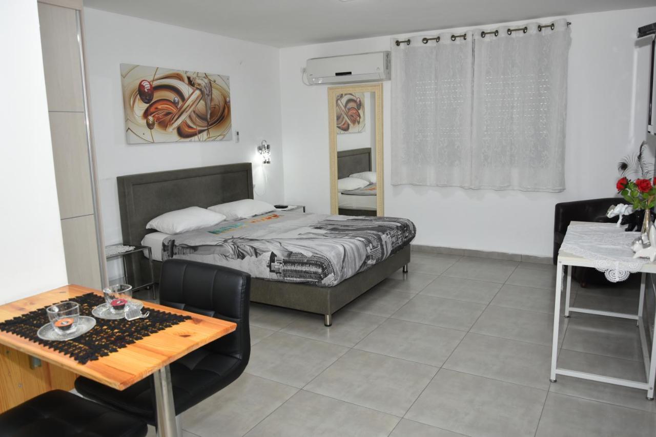 Sweet Dreams Apartment ทิเบเรียส ภายนอก รูปภาพ