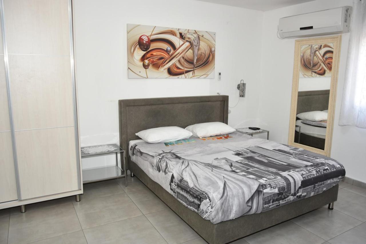 Sweet Dreams Apartment ทิเบเรียส ภายนอก รูปภาพ